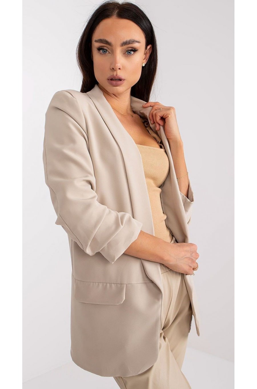 Sacou dama elegant, bej, cu maneca trei sferturi, Darlen Sacou dama elegant, bej, cu maneca trei sferturi, Darlen 2 - jojofashion.ro