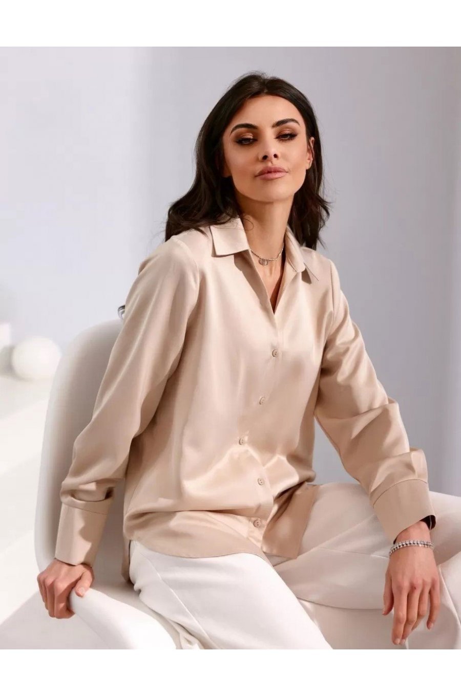 Camasa dama boyfriend, din satin, bej, cu maneca lunga, Marlee Camasa dama boyfriend, din satin, bej, cu maneca lunga, Marlee 2 - jojofashion.ro