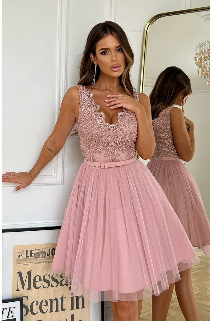 Rochie scurta cu tul si broderie roz pudra Ecaterina 1 - jojofashion.ro