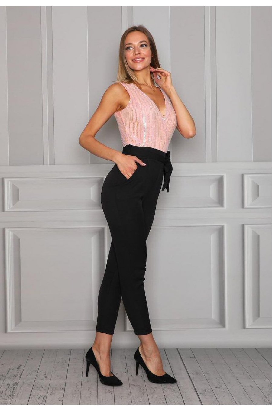 Salopeta eleganta roz cu paiete Hannah 1 - jojofashion.ro
