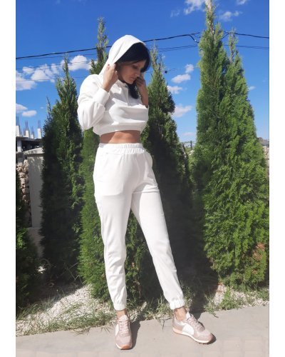 Trening dama, crop top, catifea, alb Gyssa Treninguri dama, Trening dama, crop top, catifea, alb Gyssa - jojofashion.ro