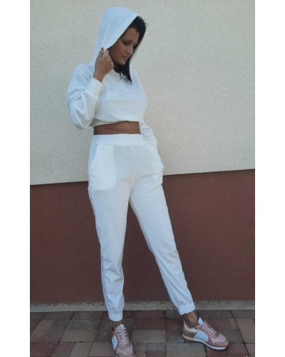 Trening dama, crop top, catifea, alb Gyssa Treninguri dama, Trening dama, crop top, catifea, alb Gyssa - jojofashion.ro