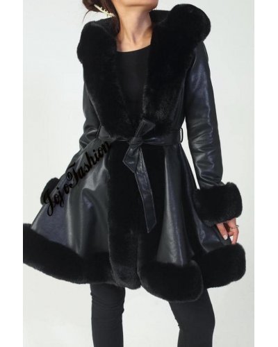 Geaca dama de iarna in clos piele eco neagra cu blanita si gluga Jojo Geci dama, Geaca dama de iarna in clos piele eco neagra cu blanita si gluga Jojo - jojofashion.ro