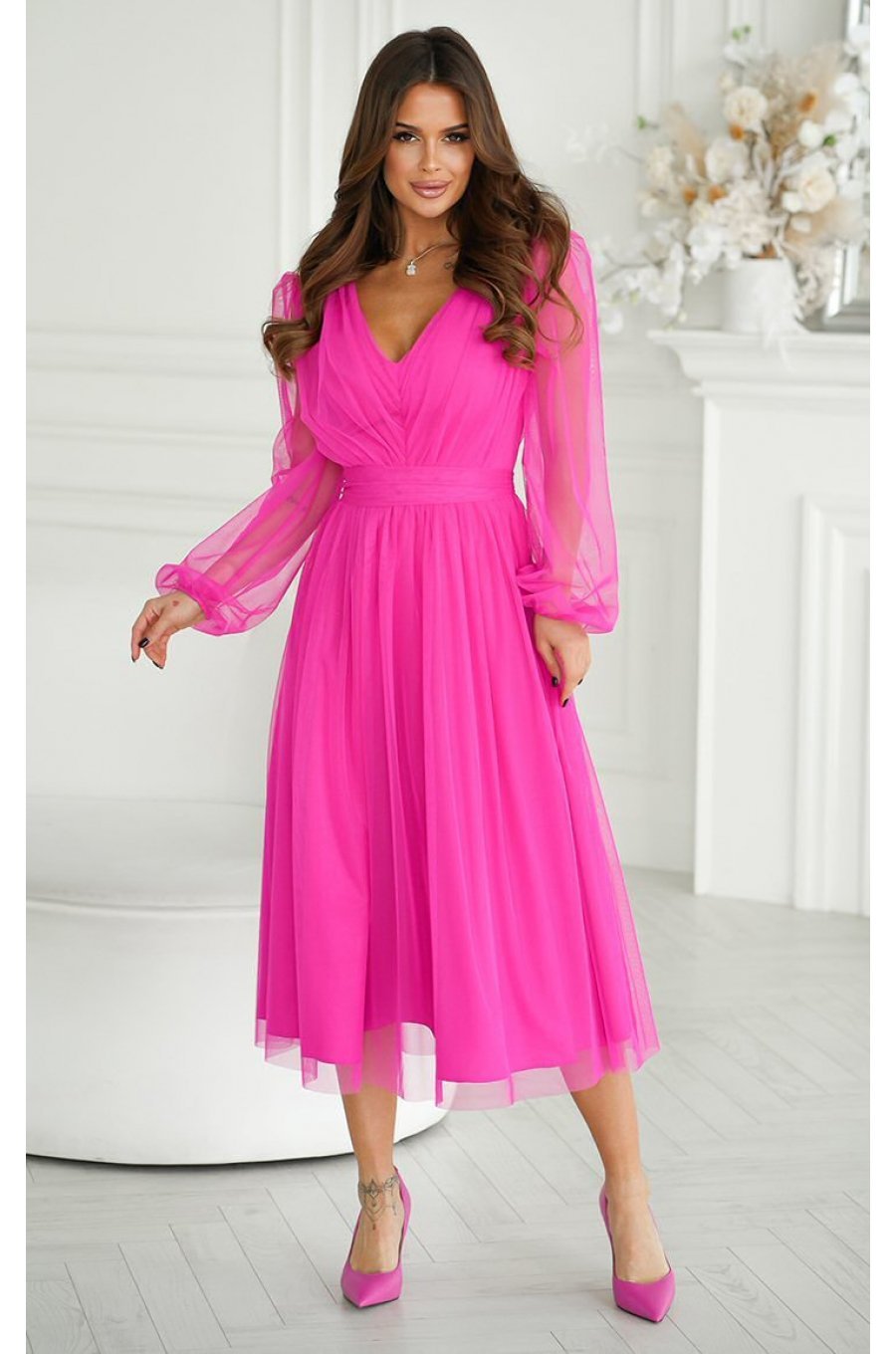 Rochie midi eleganta din tul cu glitter roz neon cu maneca lunga Petra 2 - jojofashion.ro