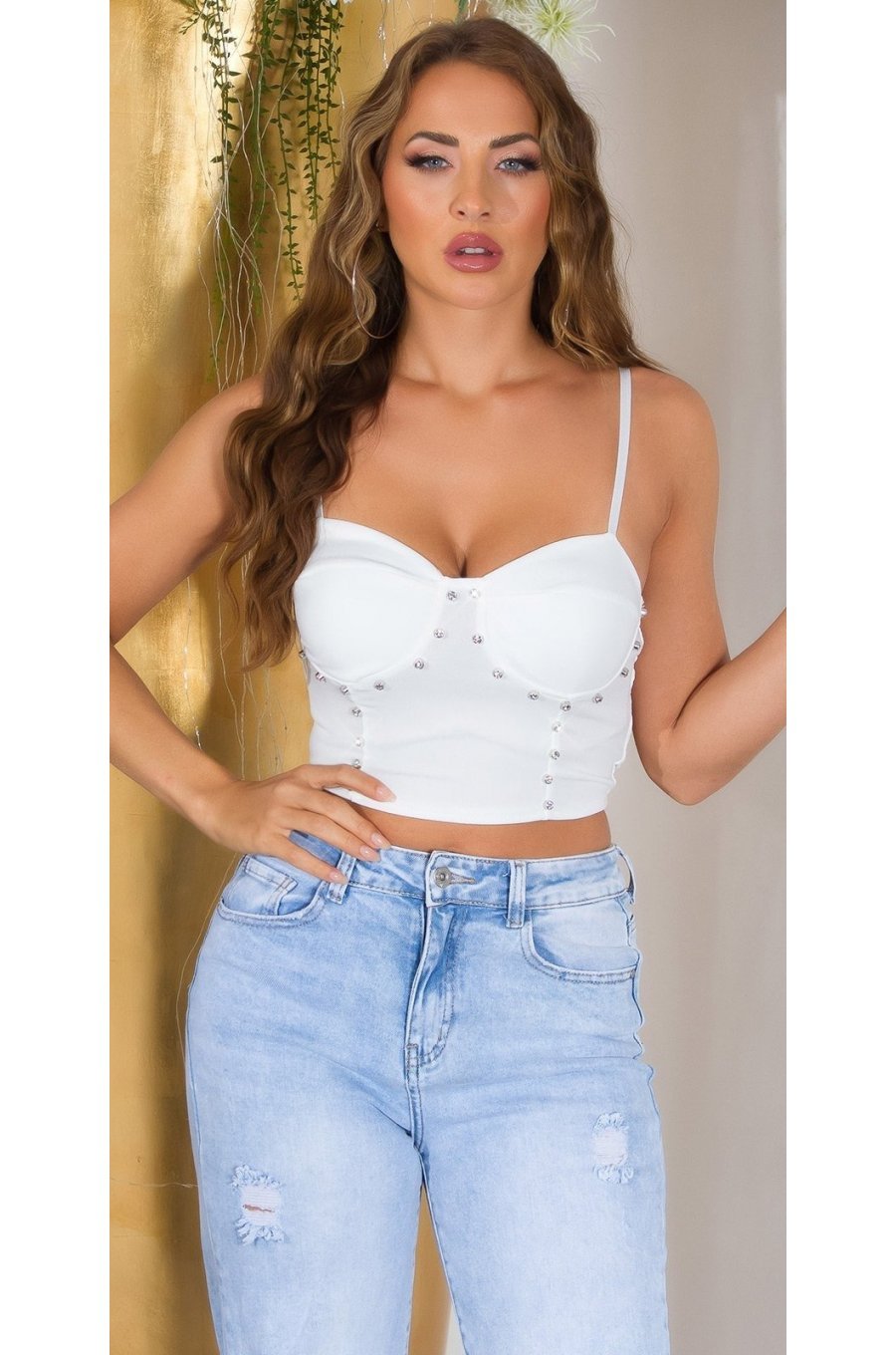 Crop top dama, alb, cu pietricele si cupe incorporate, Karinne Crop top dama, alb, cu pietricele si cupe incorporate, Karinne 1 - jojofashion.ro