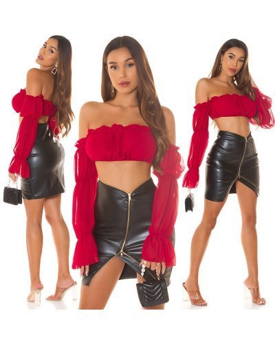 Tinuta crop top burgundy cu maneca lunga, fusta piele neagra si geanta neagra cu perle Lisette Tinute de club, Tinuta crop top burgundy cu maneca lunga, fusta piele neagra si geanta neagra cu perle Lisette - jojofashion.ro