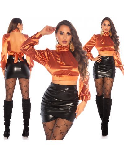 Tinuta crop top satin bronz si fusta piele eco neagra Kaline Tinute de club, Tinuta crop top satin bronz si fusta piele eco neagra Kaline - jojofashion.ro