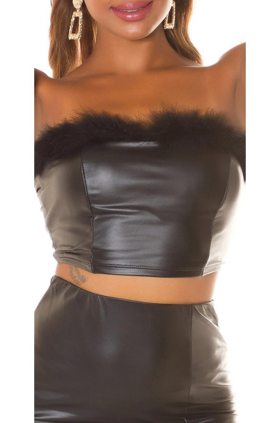 Crop top dama negru piele eco cu puf Pukam Crop top dama negru piele eco cu puf Pukam 1 - jojofashion.ro