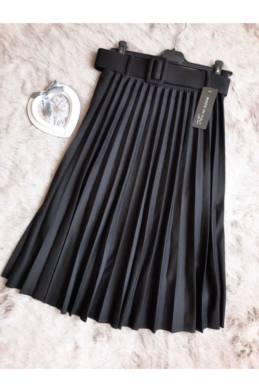 Fusta eleganta midi neagra plisata Florena Fusta eleganta midi neagra plisata Florena 4 - jojofashion.ro