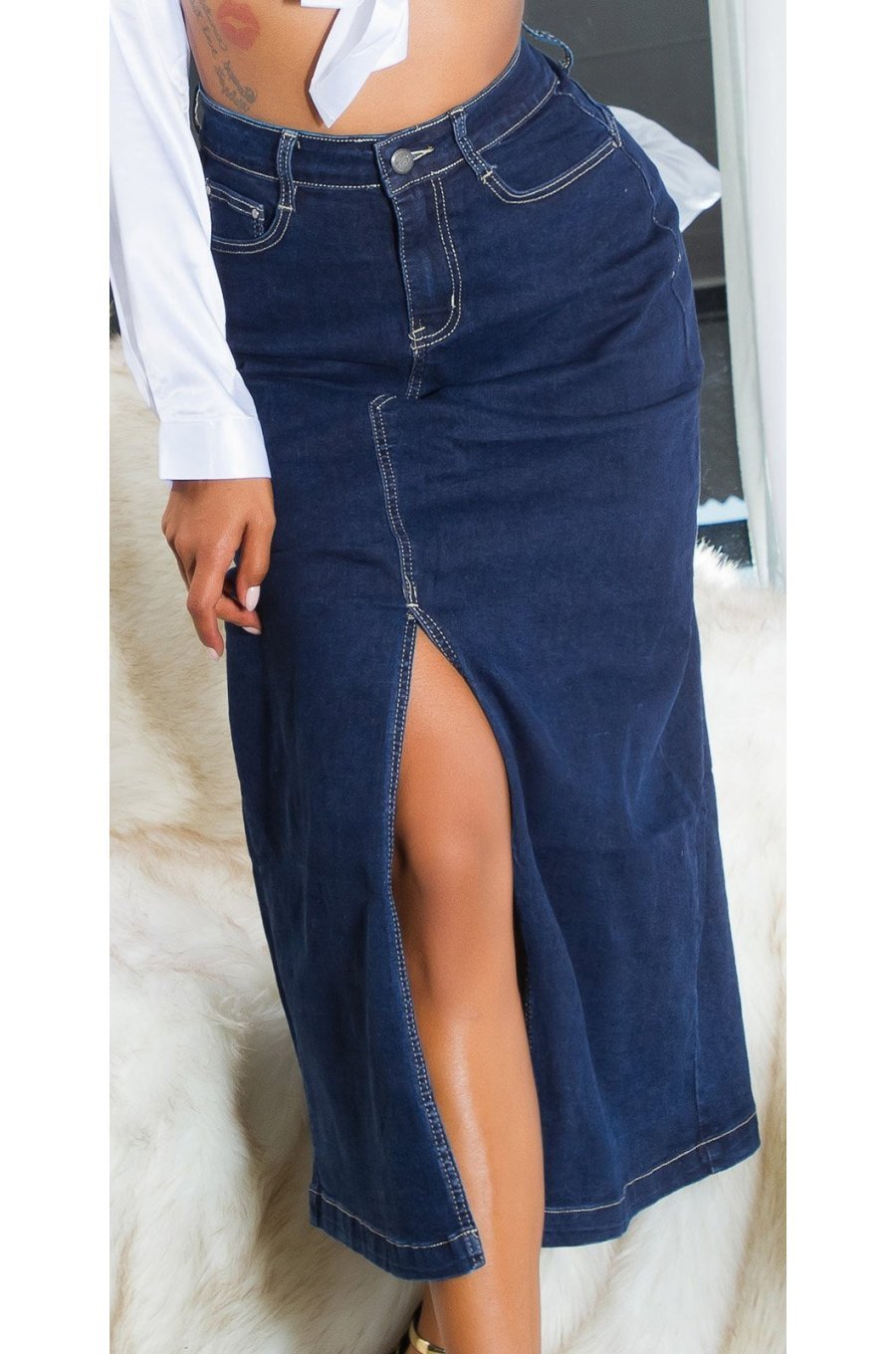 Fusta blugi lunga, albastra, din denim, cu talia inalta, Sigrid Fusta blugi lunga, albastra, din denim, cu talia inalta, Sigrid 1 - jojofashion.ro