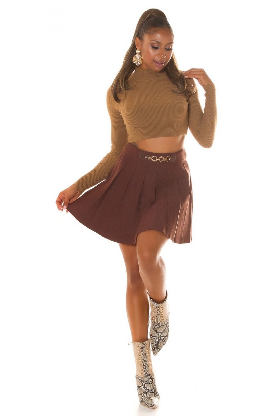 Fusta plisata skater, din vascoza, scurta, maro, cu talia inalta, Colette 4 - jojofashion.ro