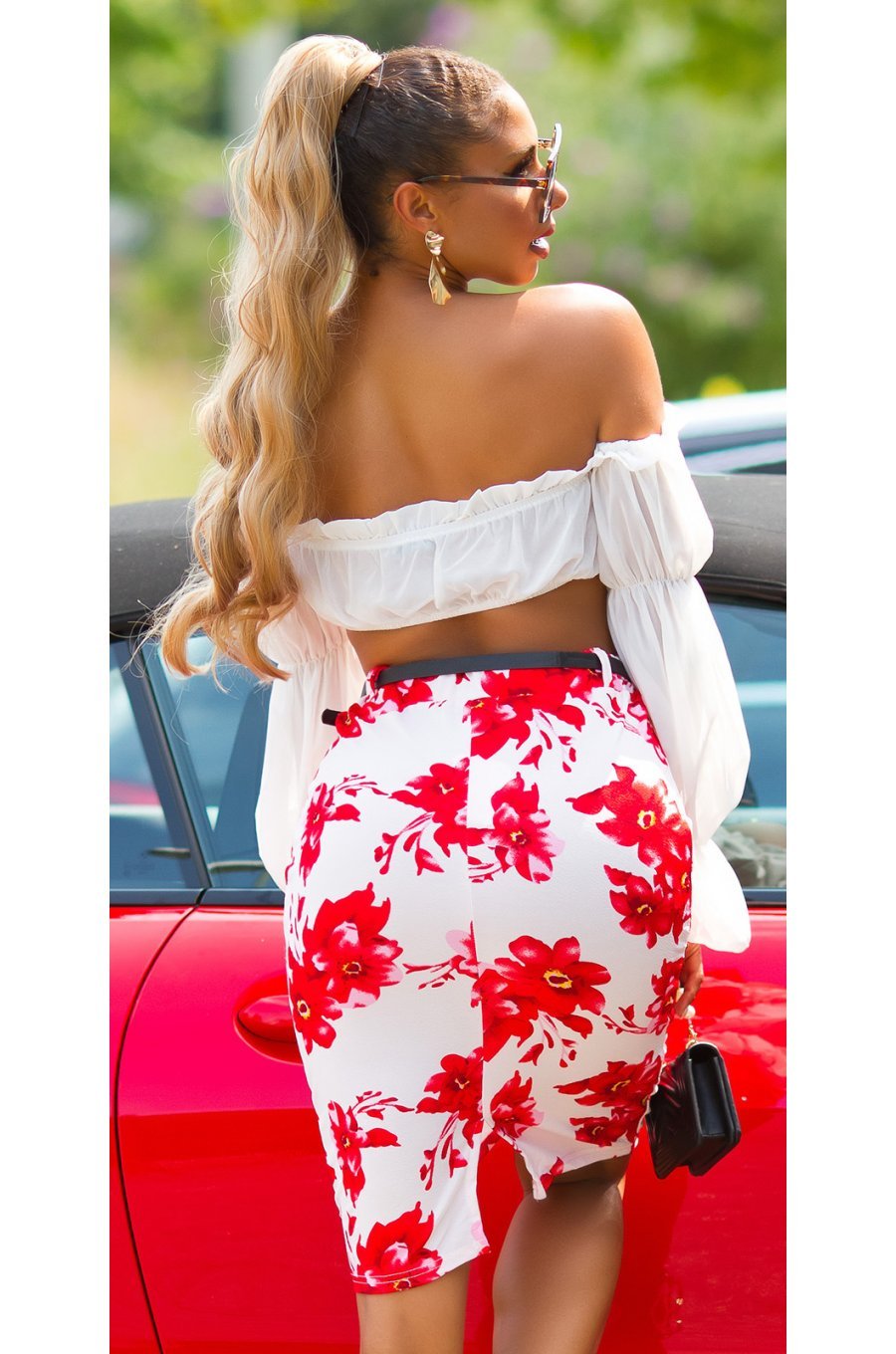 Fusta tip creion midi, alba cu flori rosii, mulata, Kieza Fusta tip creion midi, alba cu flori rosii, mulata, Kieza 2 - jojofashion.ro