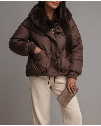 Geci dama, Geaca dama de iarna maro matlasata scurta cu guler din blana ecologica Elissa - jojofashion.ro