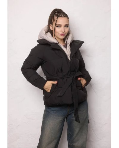 Geci dama, Geaca dama de iarna din fas neagra matlasata cu gluga Elysia - jojofashion.ro
