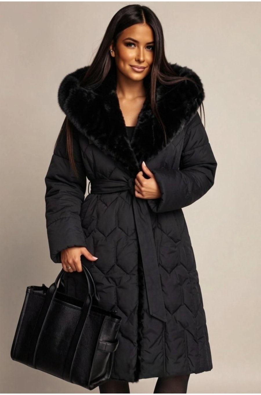 Geaca dama lunga neagra matlasata cu gluga si blana eco Eira 1 - jojofashion.ro
