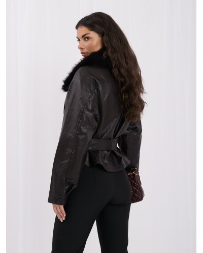 Geaca dama piele eco scurta maro cu guler din blana si centura Yuki - jojofashion.ro