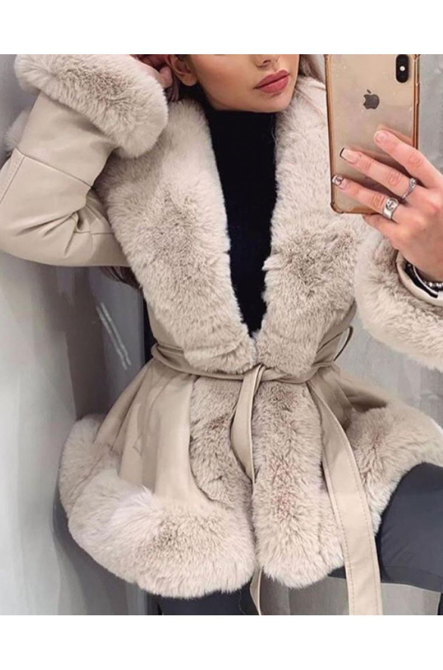 Geaca dama in clos scurta piele eco bej cu blanita Celestia 2 - jojofashion.ro