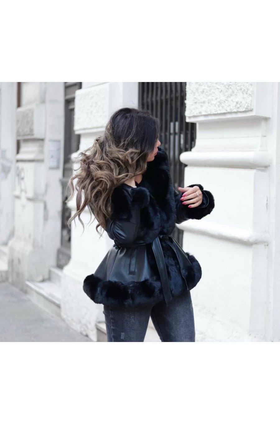 Geaca dama in clos scurta piele eco neagra cu blanita Celestia 2 - jojofashion.ro