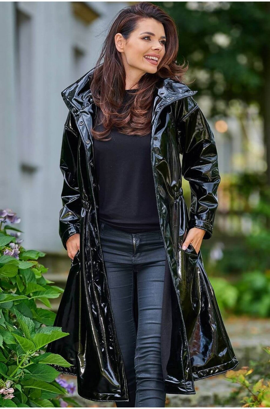 Palton dama negru lacuit de dama Tokyo Palton dama negru lacuit de dama Tokyo 1 - jojofashion.ro