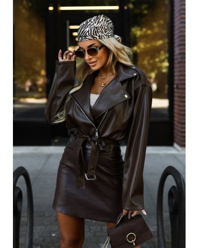 Geaca dama biker scurta piele eco maro ciocolata cu fermoare si curea Lotus Geaca dama biker scurta piele eco maro ciocolata cu fermoare si curea Lotus - jojofashion.ro