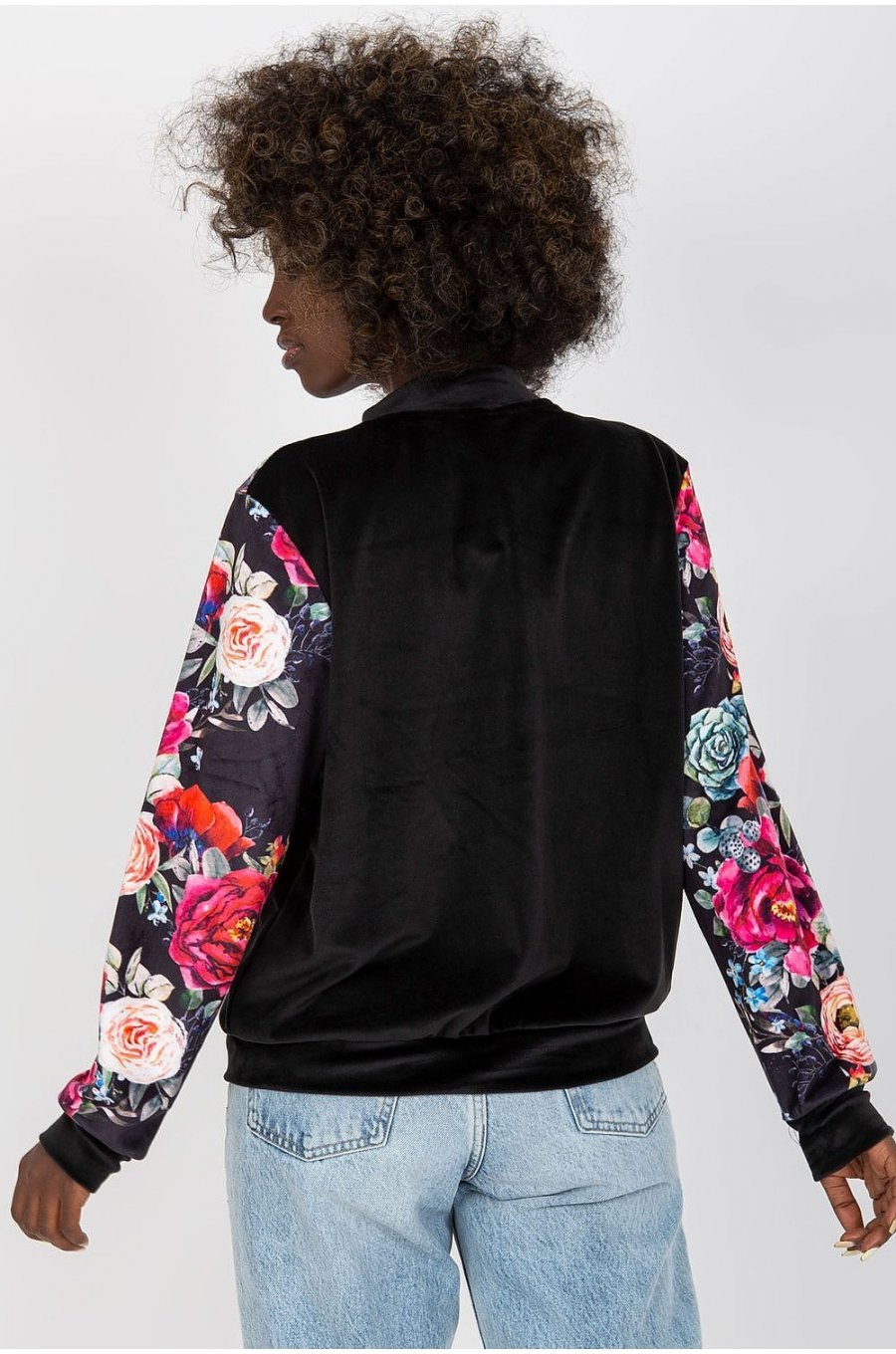 Geaca dama catifea neagra cu print floral Renya Geaca dama catifea neagra cu print floral Renya 3 - jojofashion.ro