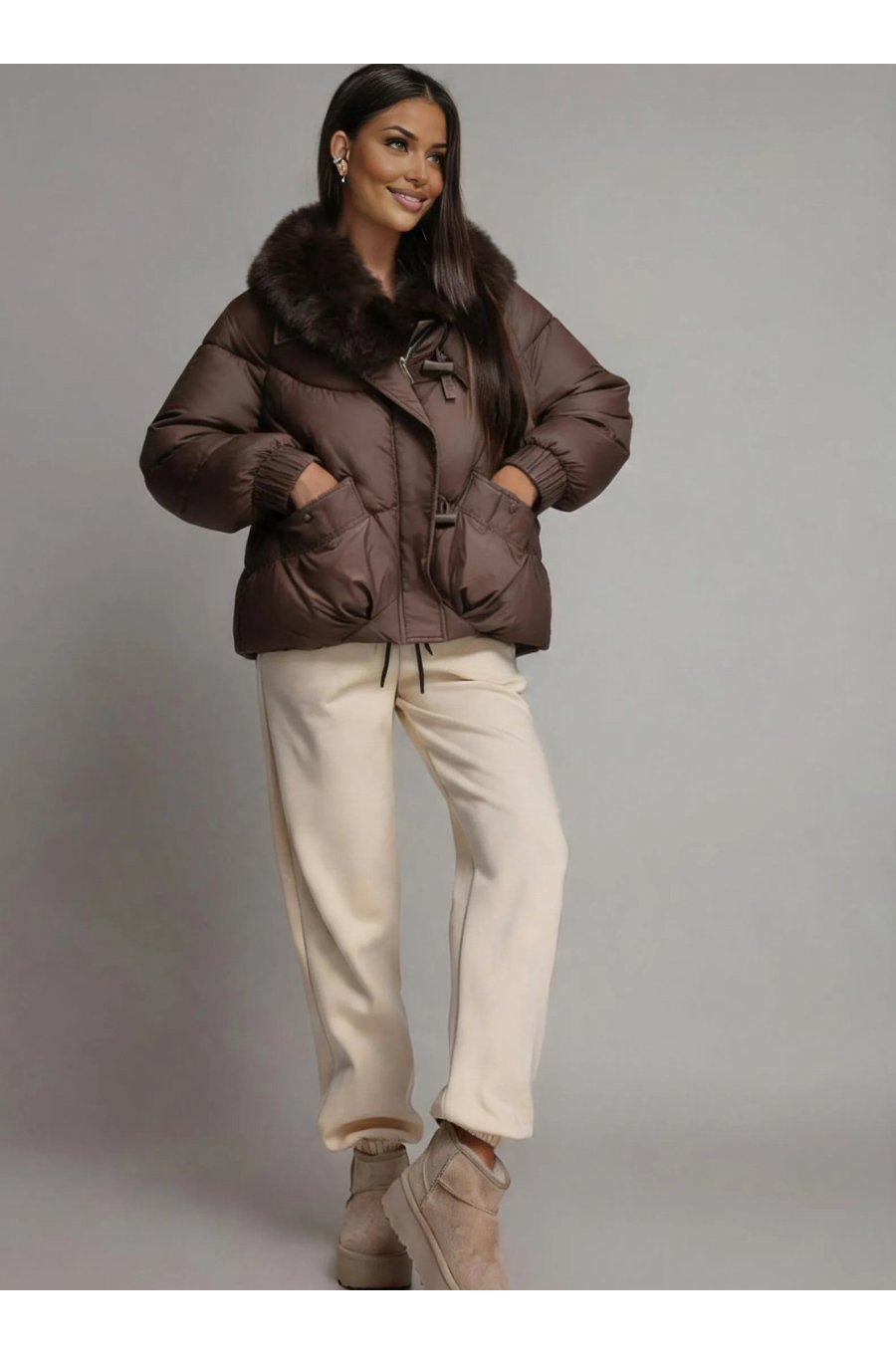 Geaca dama de iarna maro matlasata scurta cu guler din blana ecologica Elissa 1 - jojofashion.ro