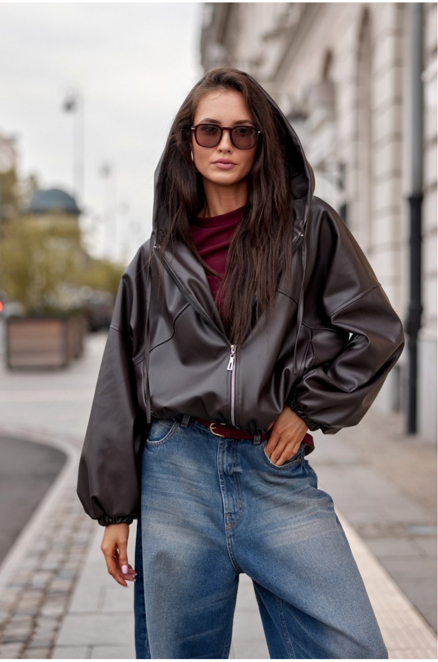 Geaca dama piele eco maro oversize cu gluga Hoodiva 1 - jojofashion.ro