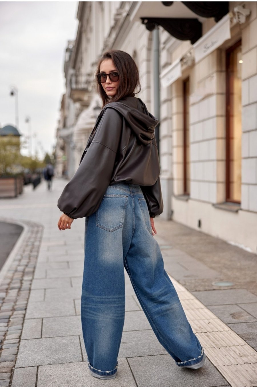 Geaca dama piele eco maro oversize cu gluga Hoodiva 4 - jojofashion.ro