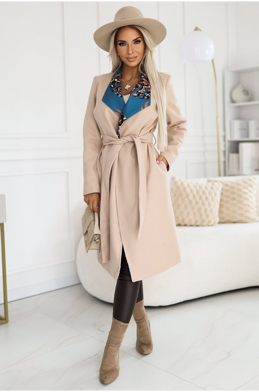 Palton dama elegant bej cu buzunare si revere multicolore Georgia 1 - jojofashion.ro