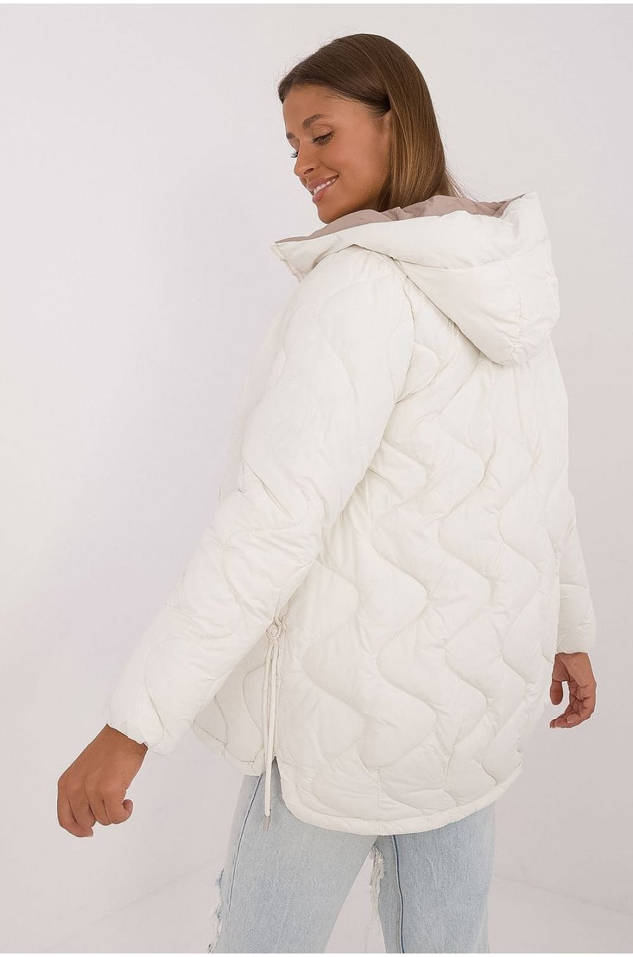 Geaca dama de iarna, matlasata, alba, cu gluga, Masha1 Geaca dama de iarna, matlasata, alba, cu gluga, Masha1 3 - jojofashion.ro