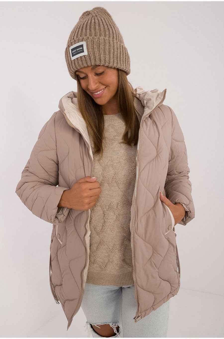 Geaca dama de iarna, matlasata, bej, cu gluga, Masha Geaca dama de iarna, matlasata, bej, cu gluga, Masha 1 - jojofashion.ro