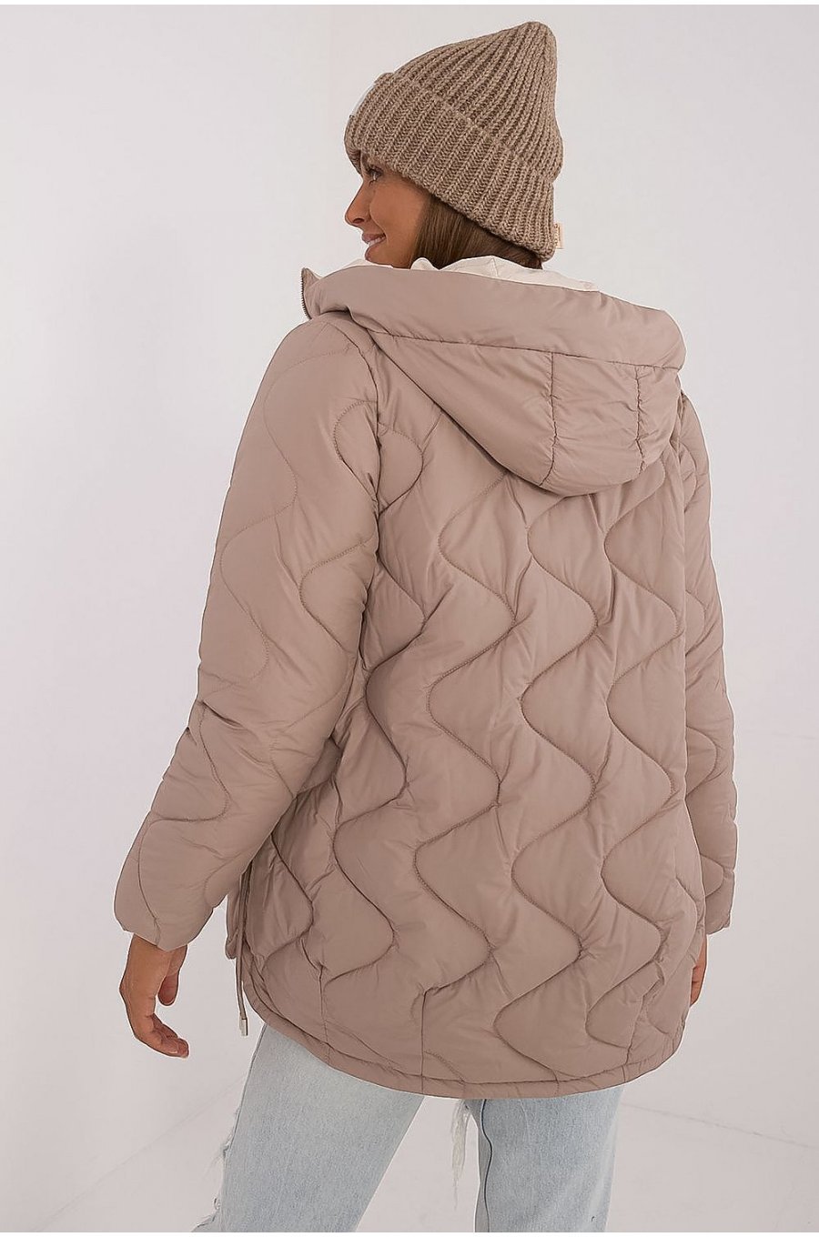 Geaca dama de iarna, matlasata, bej, cu gluga, Masha Geaca dama de iarna, matlasata, bej, cu gluga, Masha 3 - jojofashion.ro