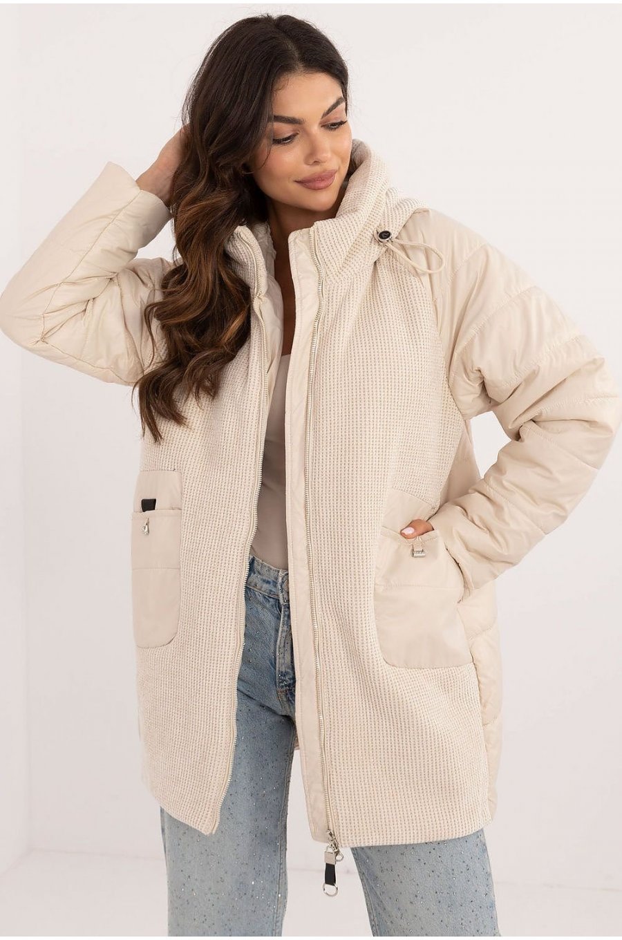 Geaca dama de iarna midi, din fas si catifea, bej, cu gluga, Korry Geaca dama de iarna midi, din fas si catifea, bej, cu gluga, Korry 1 - jojofashion.ro