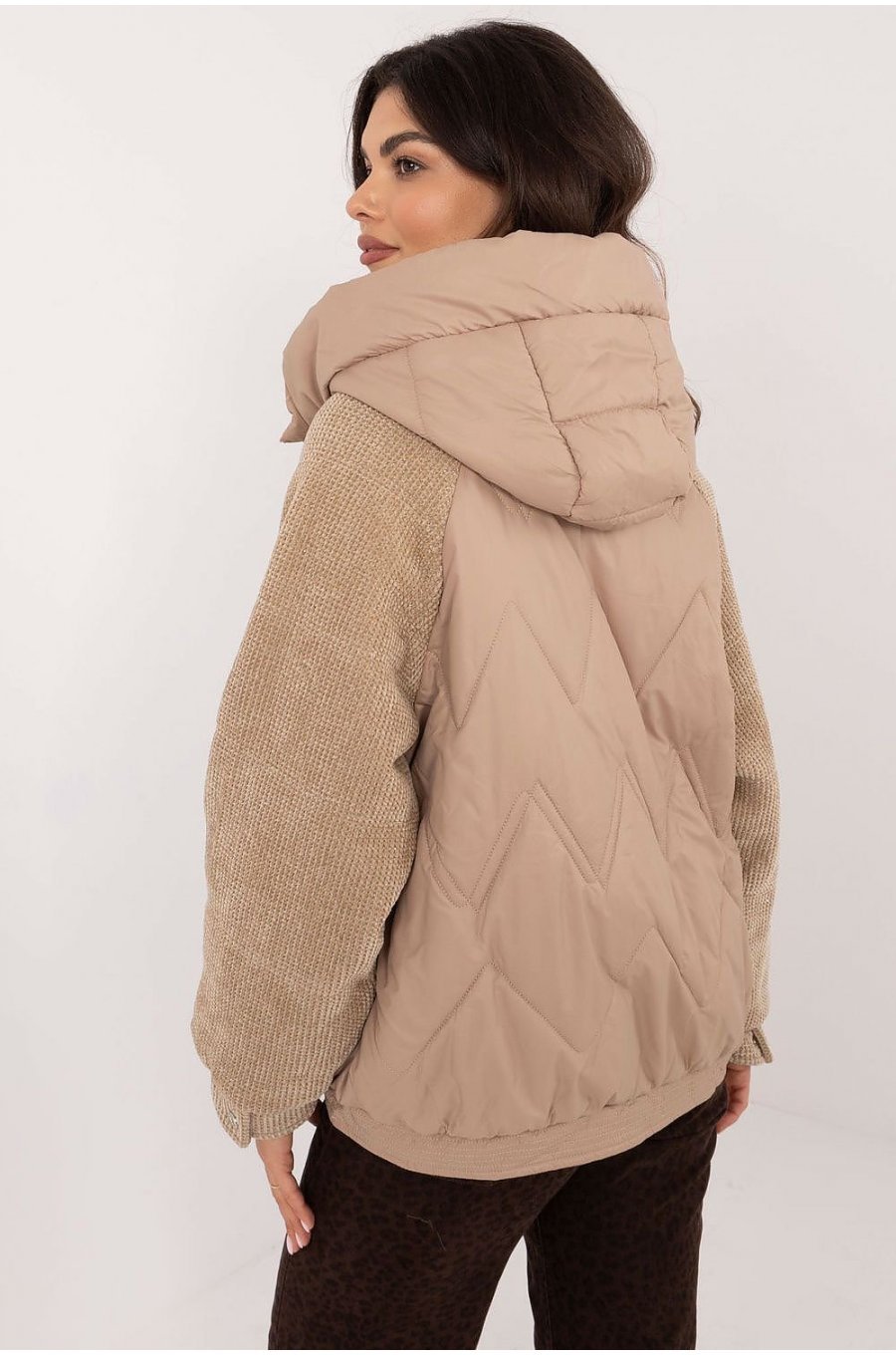 Geaca dama de iarna scurta, cu maneci din catifea, cappuccino, matlasata, Franky1 3 - jojofashion.ro