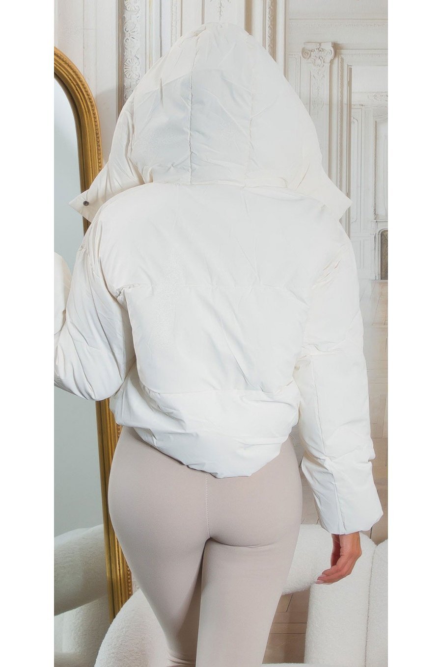Geaca dama de iarna, scurta, matlasata, alba, cu gluga, Minnie Geaca dama de iarna, scurta, matlasata, alba, cu gluga, Minnie 4 - jojofashion.ro
