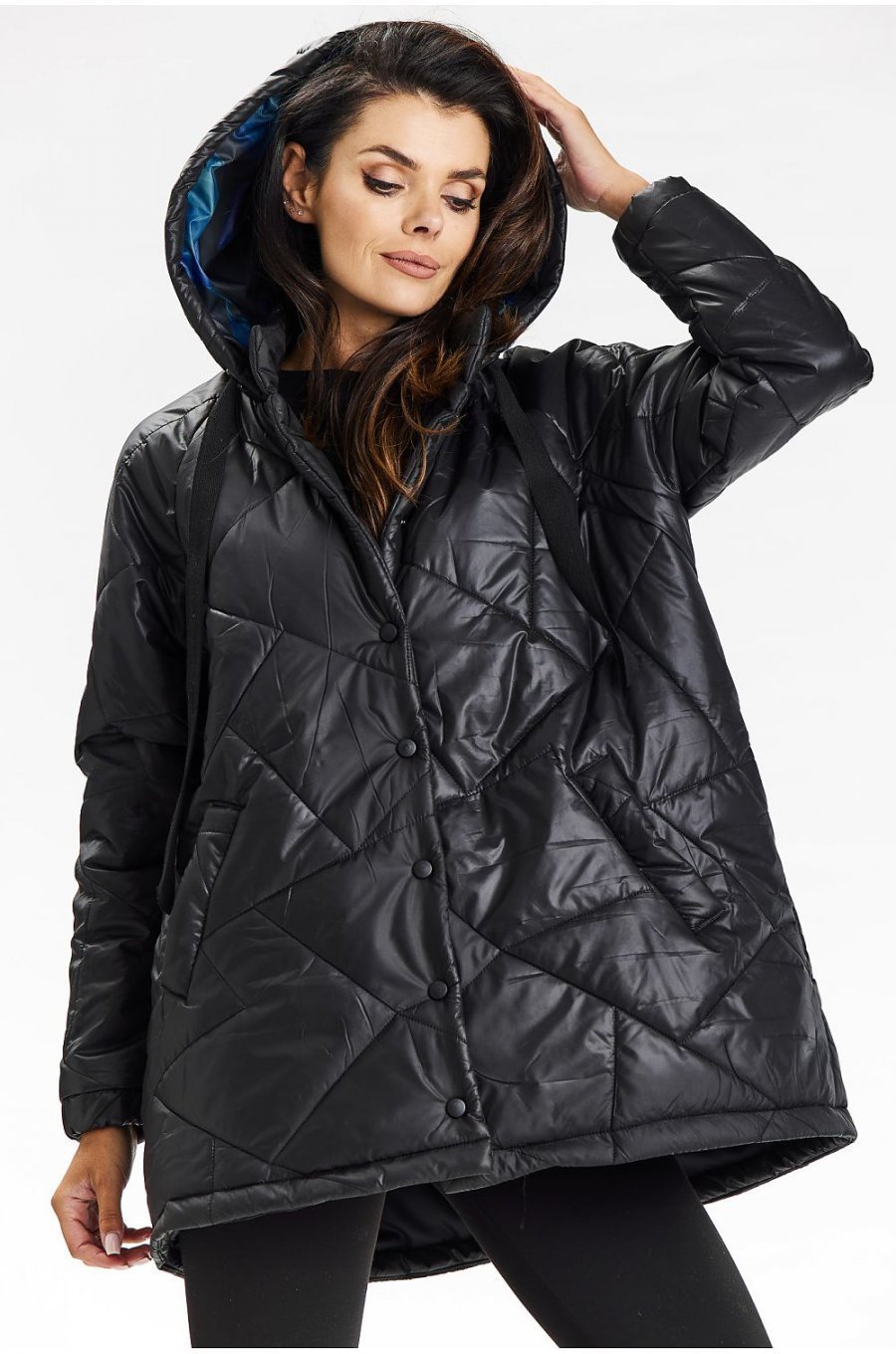 Geaca dama de iarna scurta, matlasata, neagra, cu gluga, Lynette Geaca dama de iarna scurta, matlasata, neagra, cu gluga, Lynette 1 - jojofashion.ro