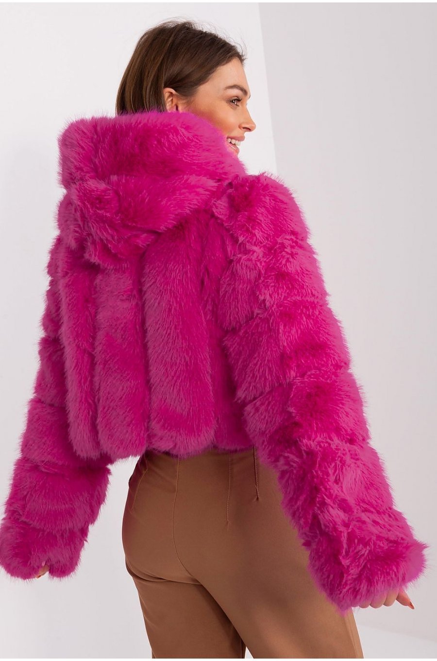 Geaca dama scurta, din blana eco, roz fucsia, cu gluga, Lubelle2 Geaca dama scurta, din blana eco, roz fucsia, cu gluga, Lubelle2 3 - jojofashion.ro