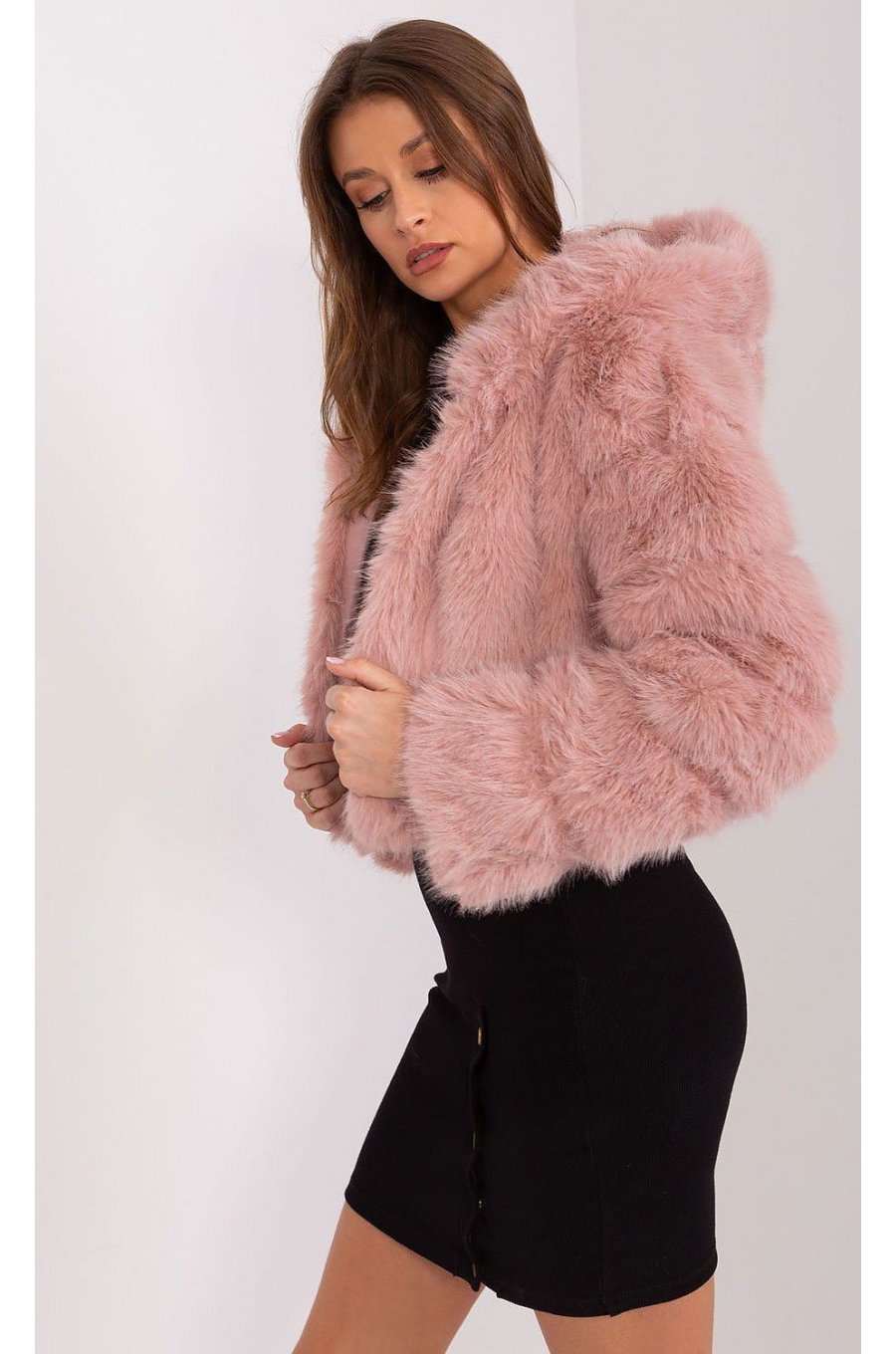 Geaca dama scurta, din blana eco, roz prafuit, cu gluga, Lubelle5 Geaca dama scurta, din blana eco, roz prafuit, cu gluga, Lubelle5 3 - jojofashion.ro