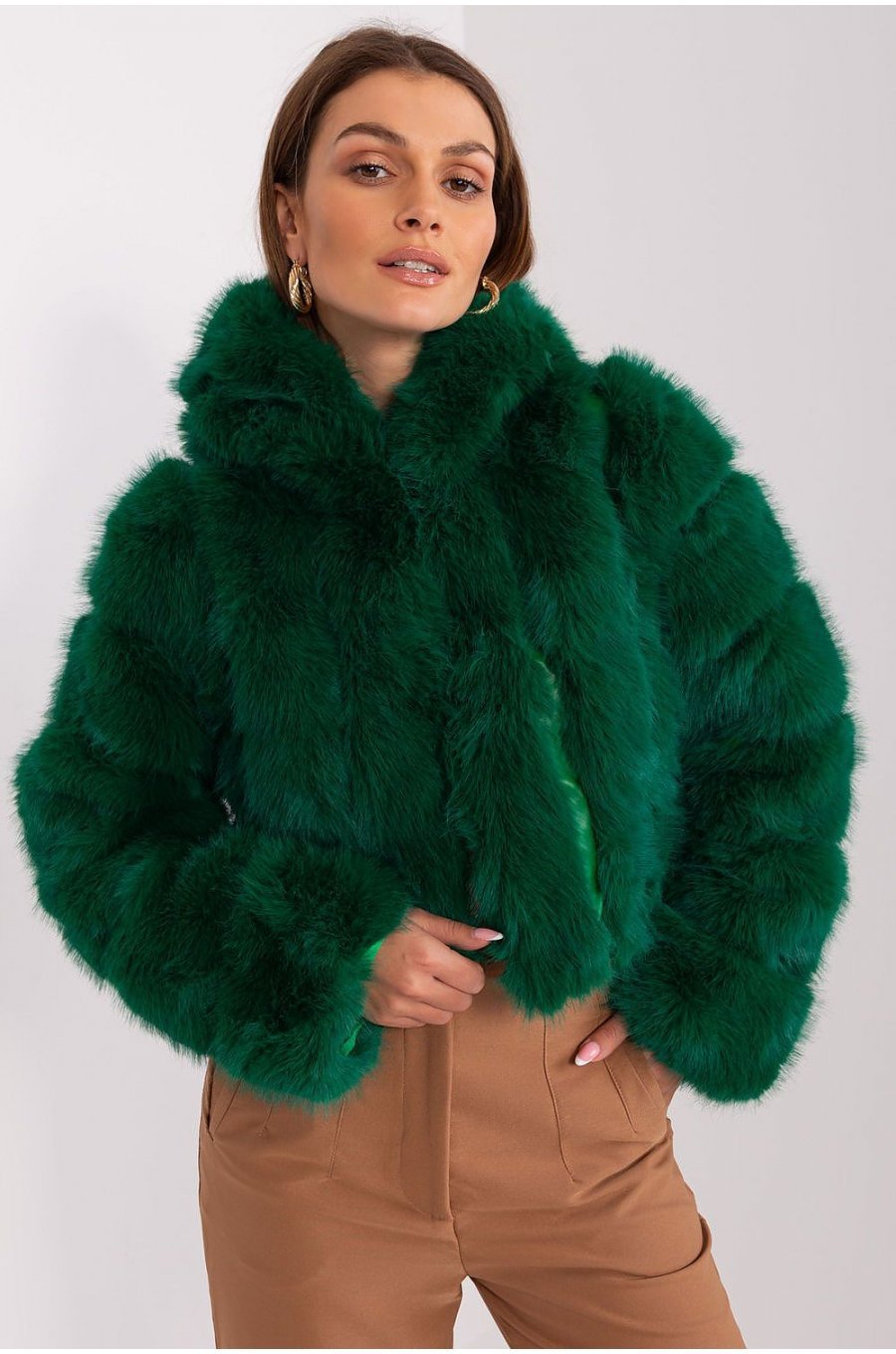 Geaca dama scurta, din blana eco, verde, cu gluga, Lubelle3 Geaca dama scurta, din blana eco, verde, cu gluga, Lubelle3 1 - jojofashion.ro