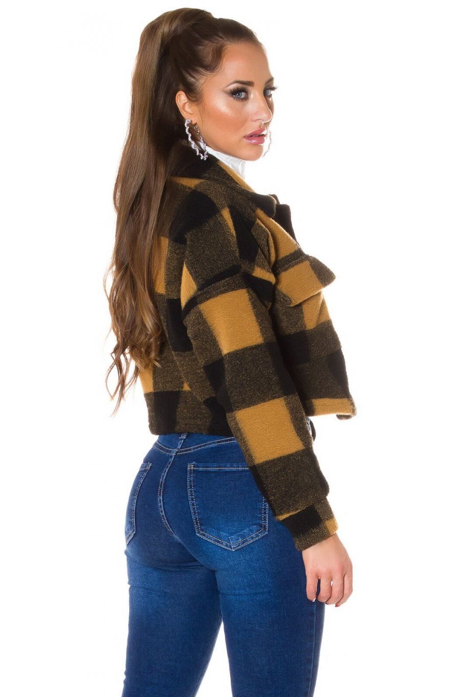 Jacheta dama crop cappuccino cu model in carouri Lizy Jacheta dama crop cappuccino cu model in carouri Lizy 2 - jojofashion.ro