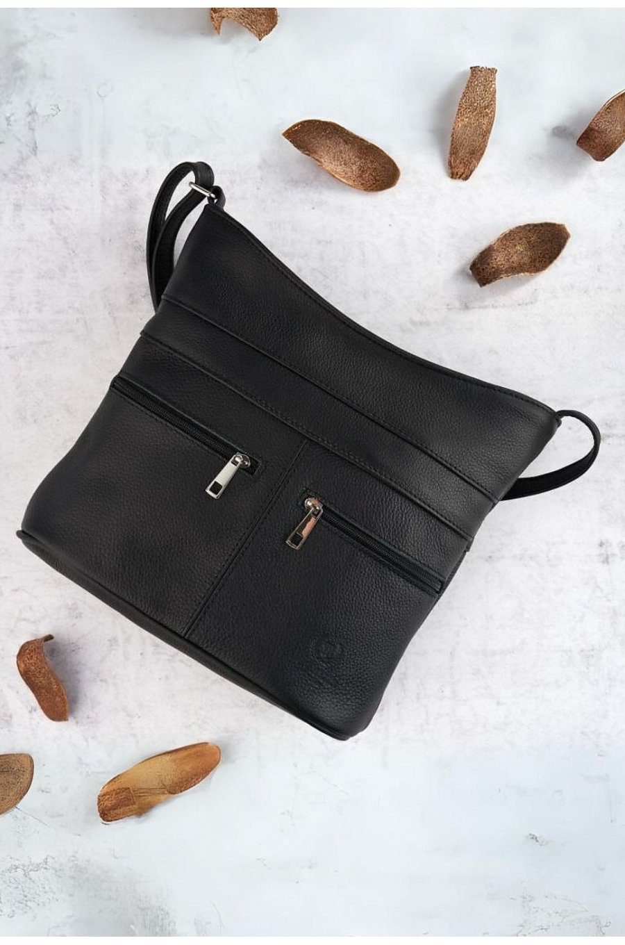Geanta dama, tip postas, piele neagra, Monna Geanta dama, tip postas, piele neagra, Monna 1 - jojofashion.ro