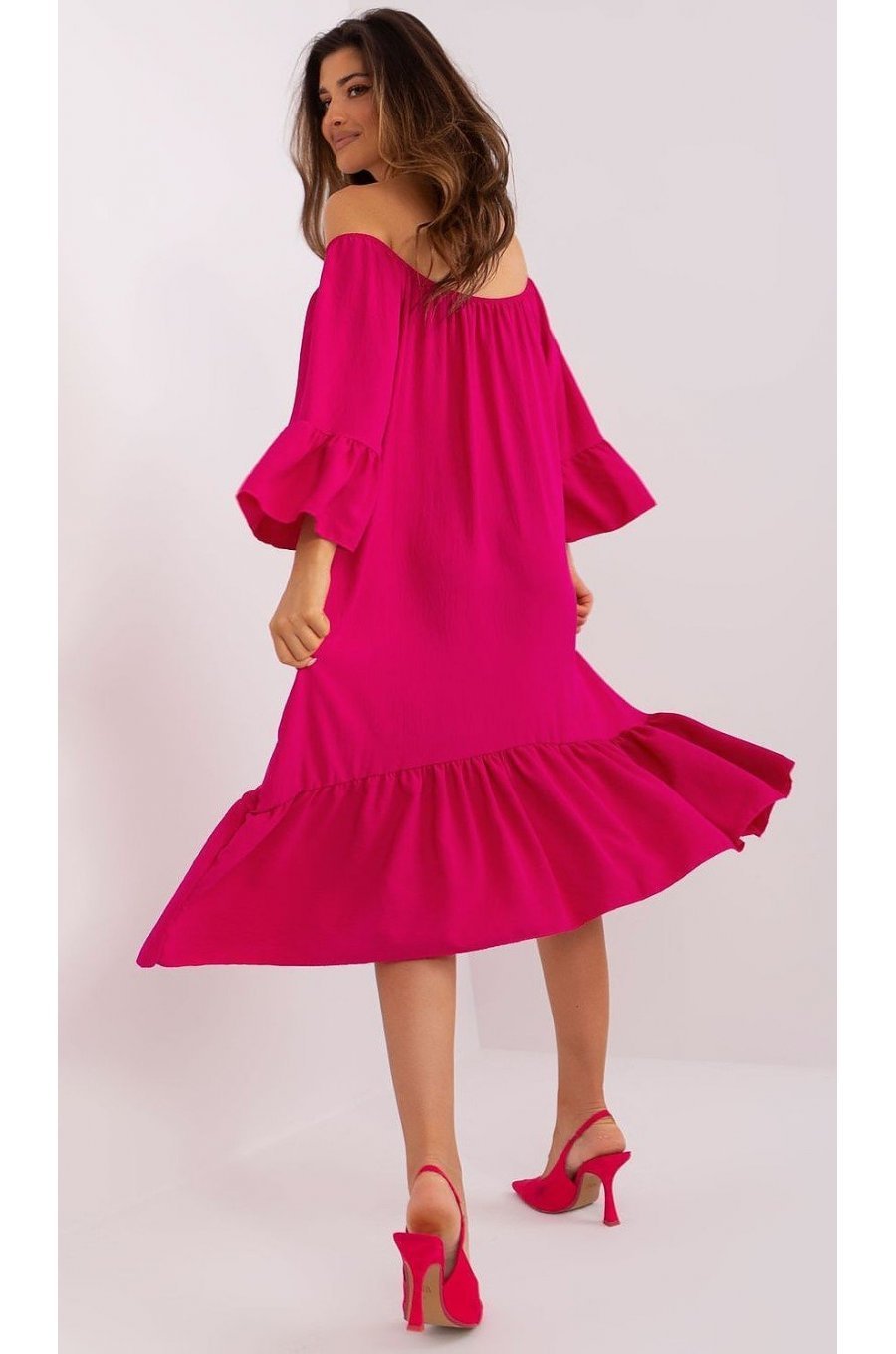 Rochie de vara midi, roz fucsia, oversize, cu volane, vaporoasa, Makadamia 2 - jojofashion.ro