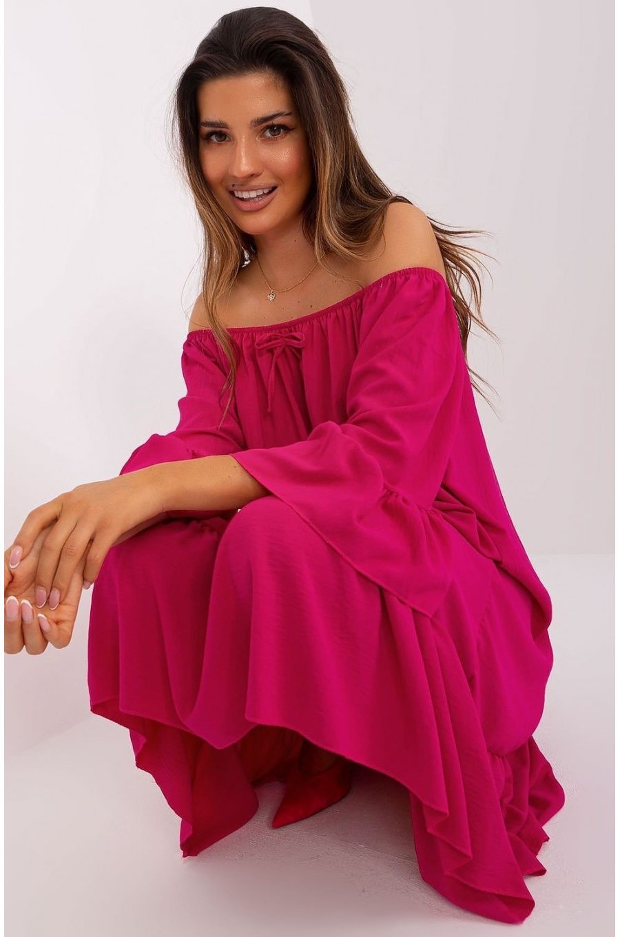Rochie midi roz fucsia vaporoasa cu volane oversize Makadamia 3 - jojofashion.ro