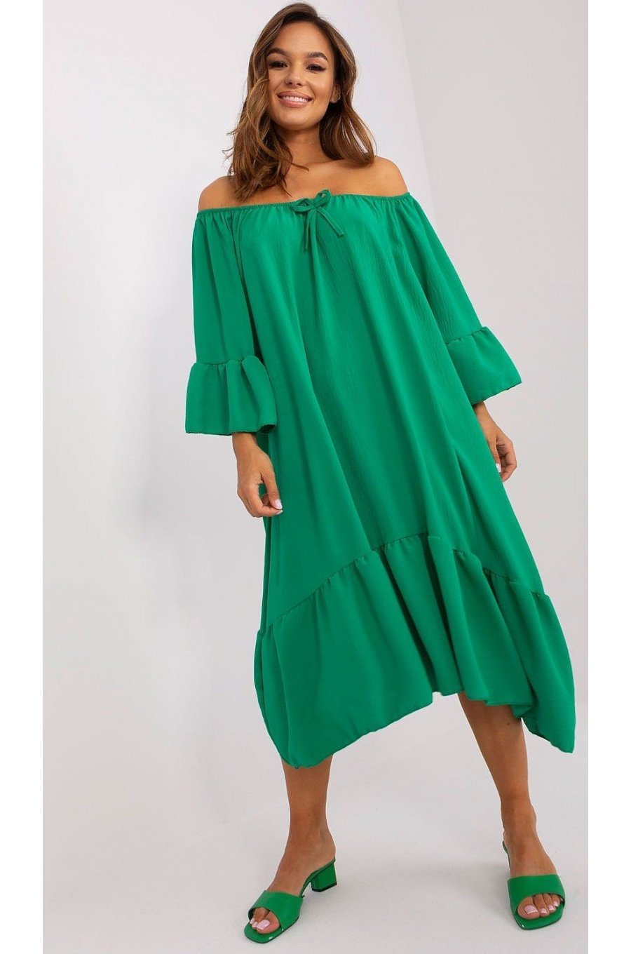 Rochie de vara midi, verde, oversize, cu volane, vaporoasa, Makadamia 1 - jojofashion.ro