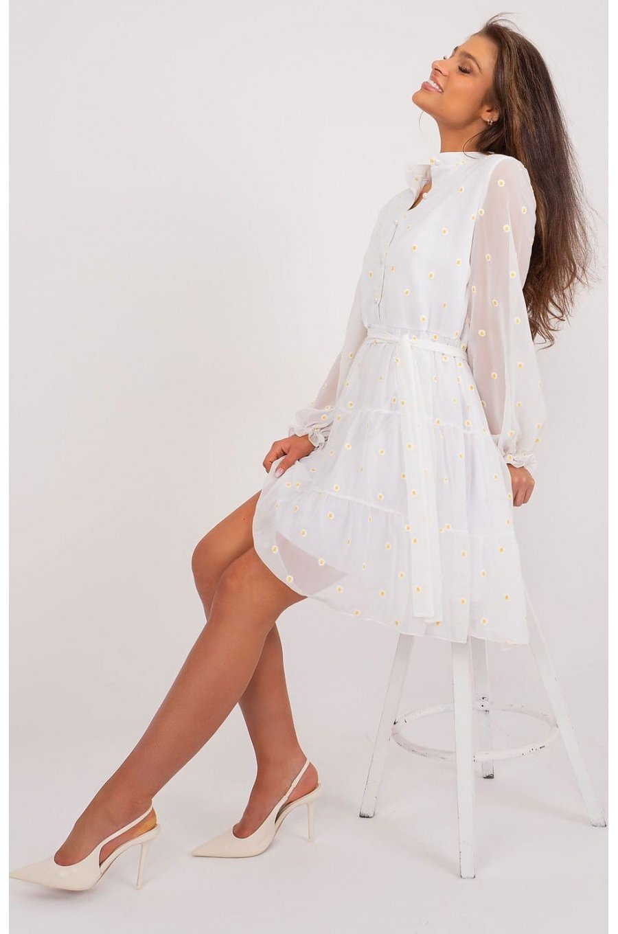 Rochie midi alba cu floricele galbene, cu volan, evazata, cu maneca lunga, Cameea1 2 - jojofashion.ro