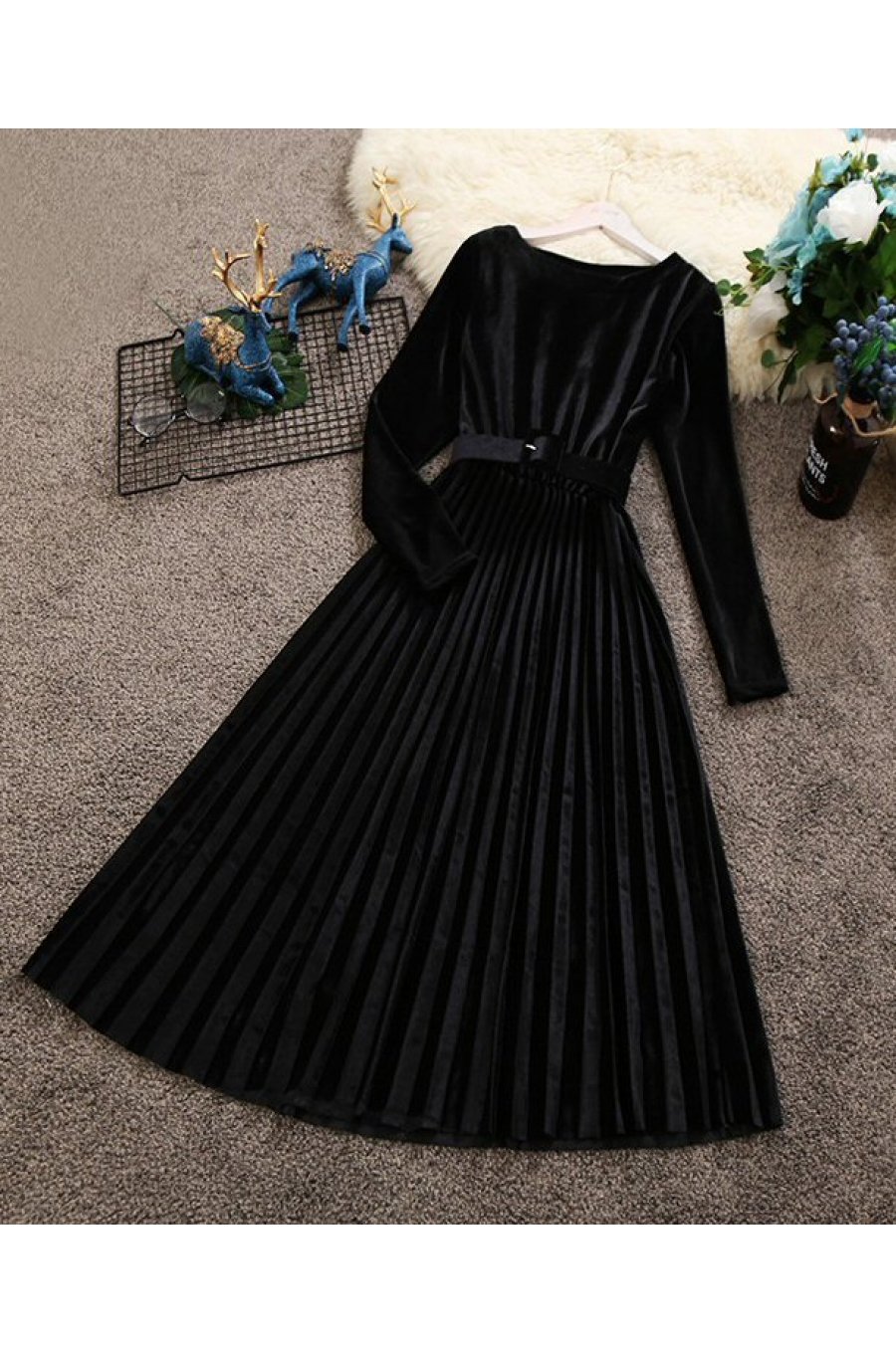 Rochie midi neagra din catifea plisata Aryanne 1 - jojofashion.ro