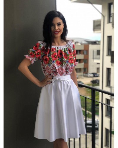 Rochie traditionala in clos din tafta alba cu maci Adana Rochie traditionala in clos din tafta alba cu maci Adana - jojofashion.ro