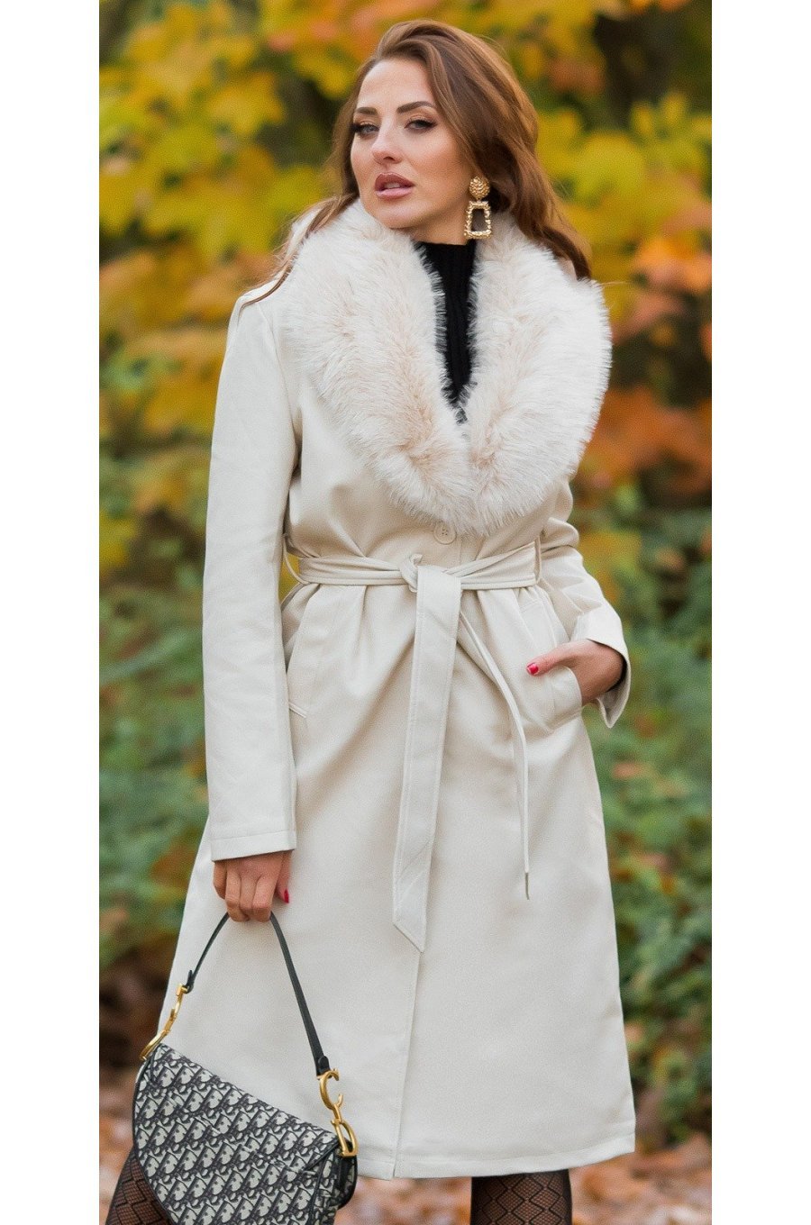 Palton dama de iarna elegant, midi, din piele eco, bej, cu guler din blana, Elegance 1 - jojofashion.ro