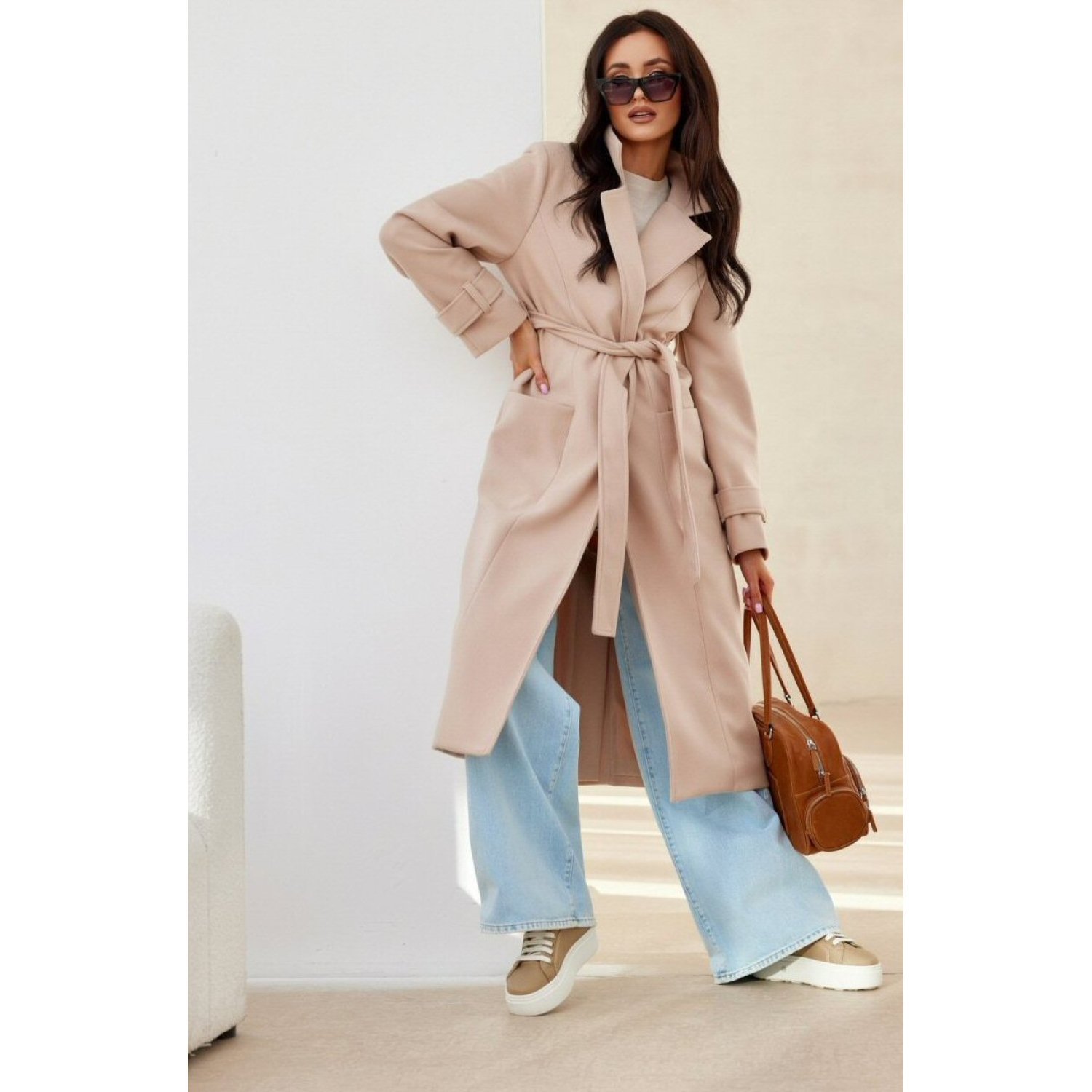 Palton dama elegant lung bej cu buzunare si cordon Katsy - JojoFashion.ro