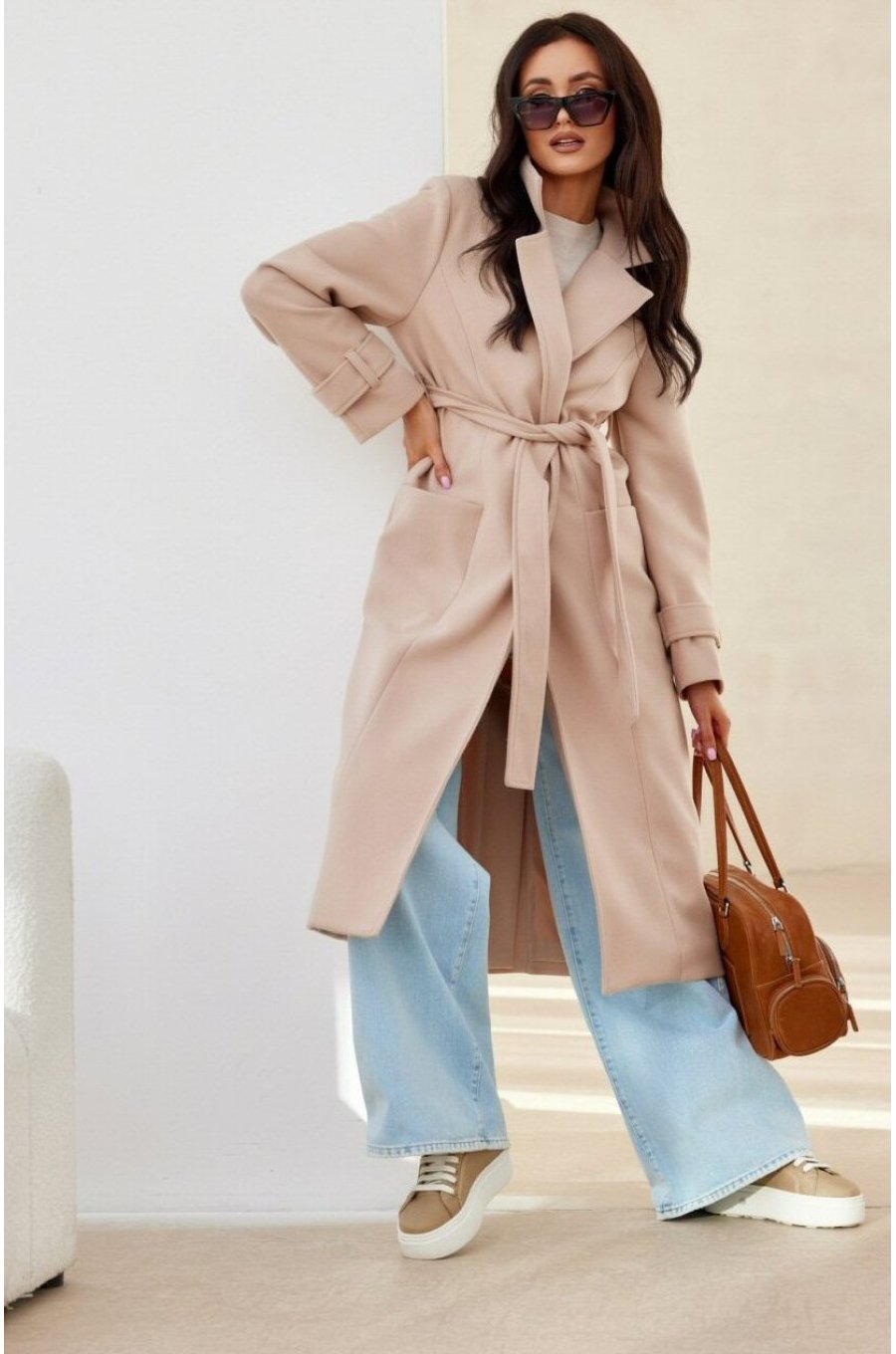 Palton dama elegant lung bej cu buzunare si cordon Katsy Palton dama elegant lung bej cu buzunare si cordon Katsy 3 - jojofashion.ro